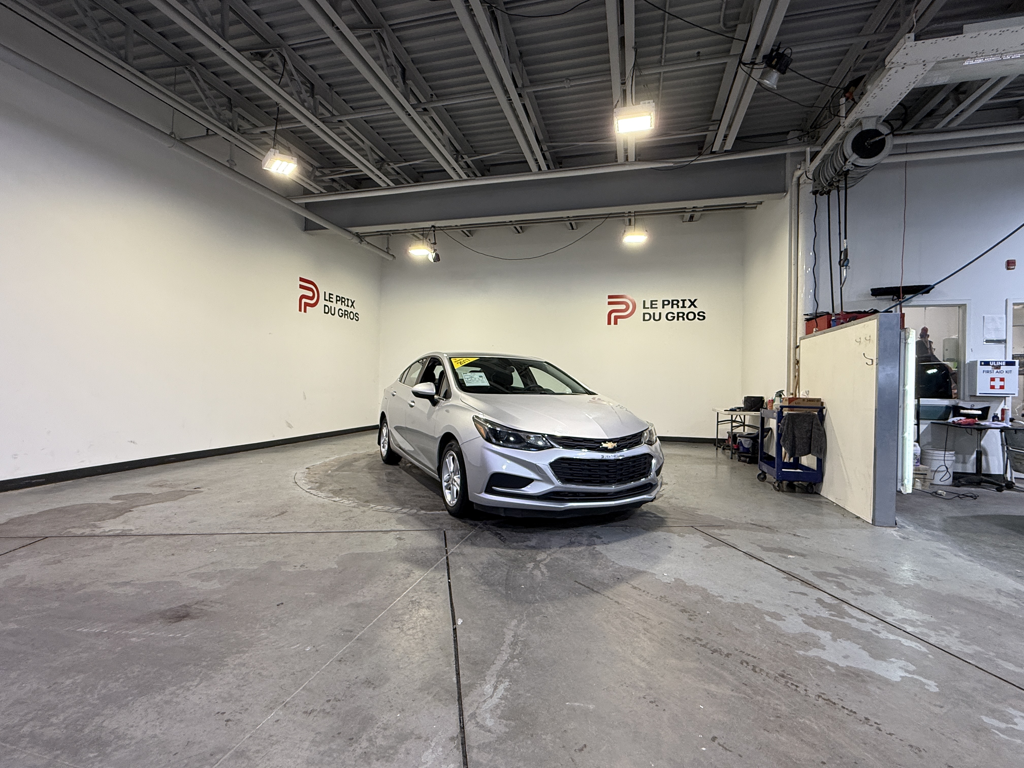 Gray 2017 Chevrolet Cruze Sedan Front-Wheel Drive Automatic