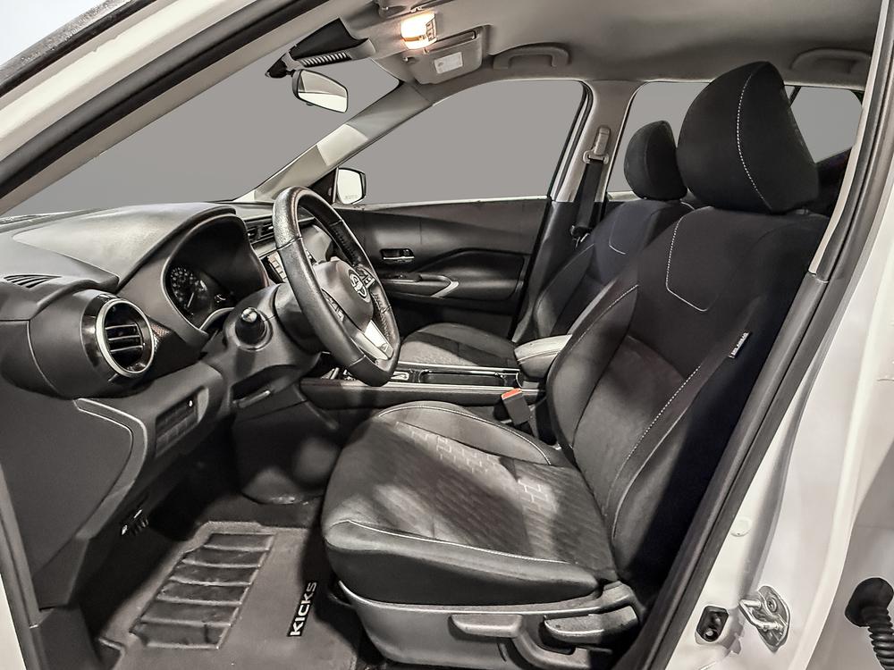 Nissan Kicks Play 2025 Blanc usage à vendre Nissan Kicks Play 2025 Blanc usage à vendre