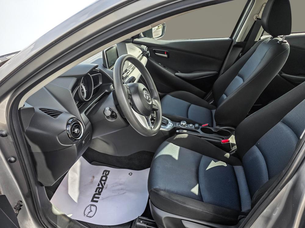 Toyota Yaris CE 2016 d&rsquo;occasion à vendre - 12