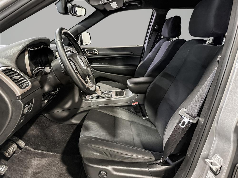 Jeep Grand Cherokee 2017 Argent usage à vendre Jeep Grand Cherokee 2017 Argent usage à vendre