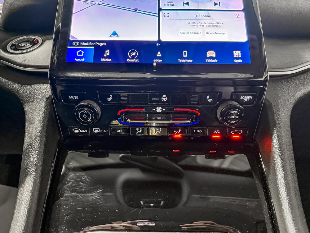 Jeep Grand Cherokee 2023 Blanc usage à vendre Jeep Grand Cherokee 2023 Blanc usage à vendre