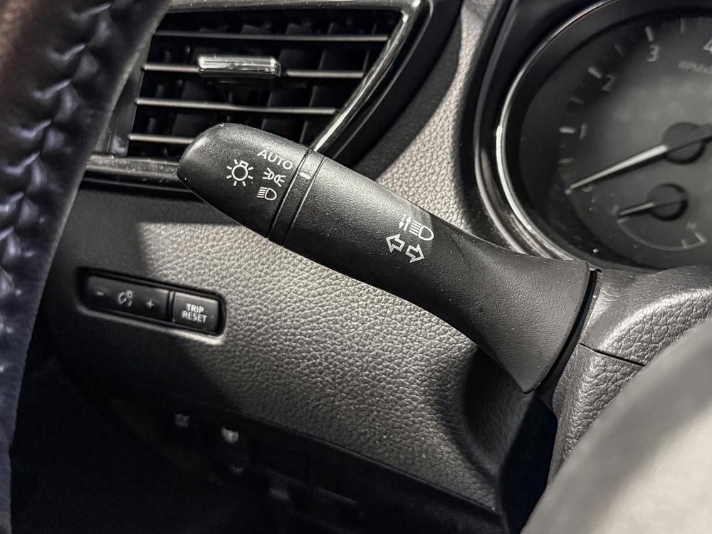 Nissan Qashqai 2023 Noir usage à vendre Nissan Qashqai 2023 Noir usage à vendre