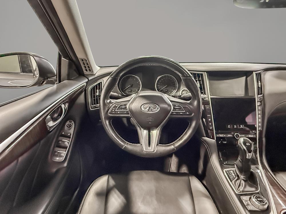 INFINITI Q50 LUXE 2018 d&rsquo;occasion à vendre - 18