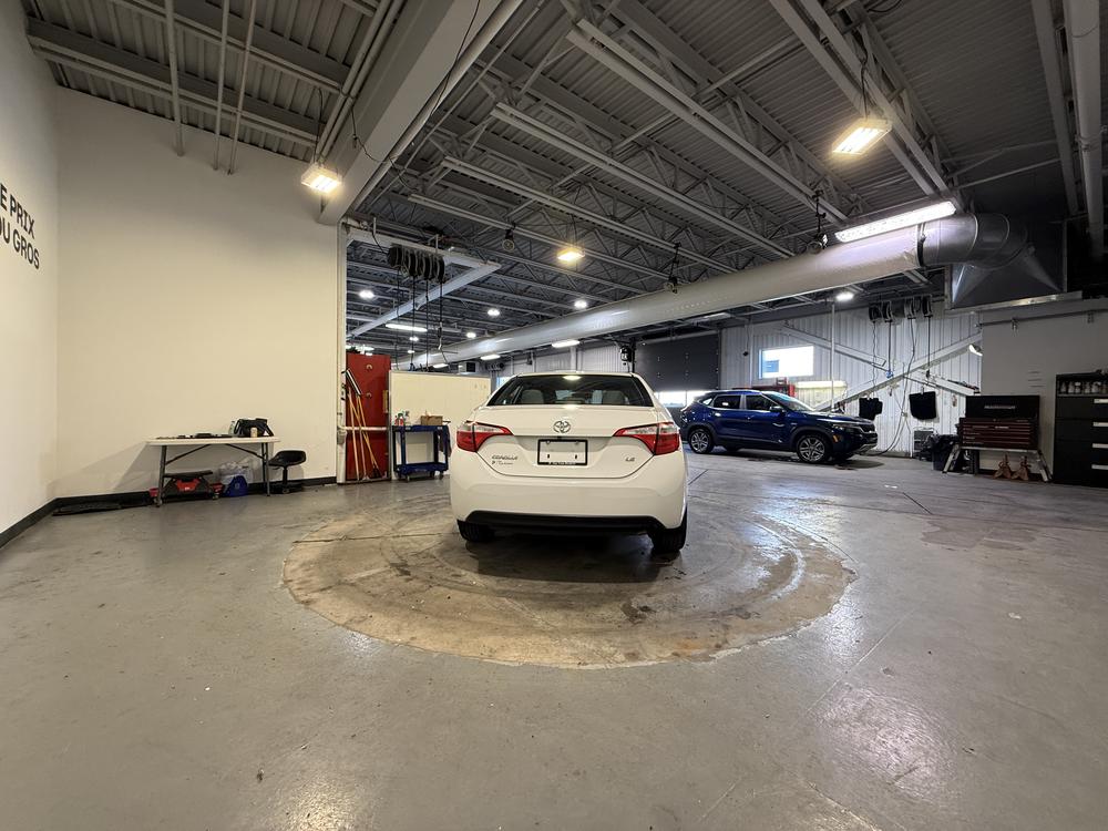 Toyota Corolla CE 2016 d&rsquo;occasion à vendre - 4