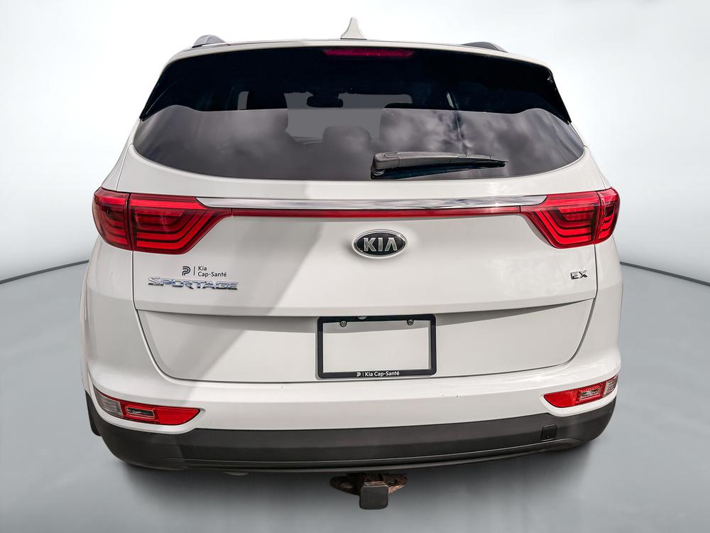 Kia Sportage 2017 Blanc usage à vendre Kia Sportage 2017 Blanc usage à vendre