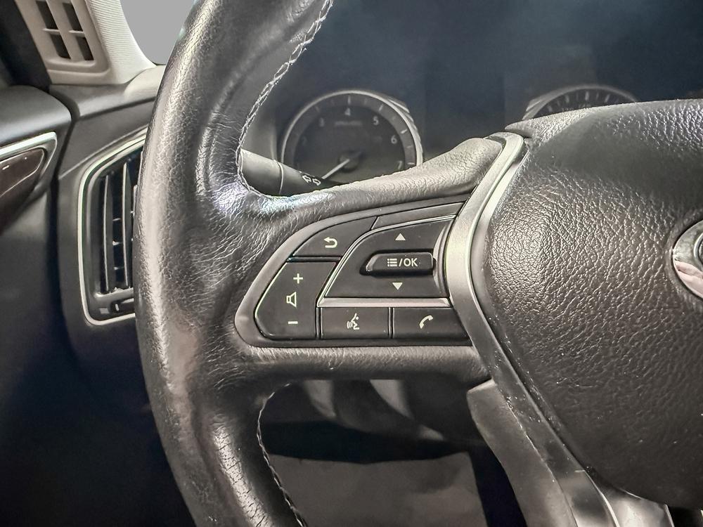 INFINITI Q50 LUXE 2018 d&rsquo;occasion à vendre - 19