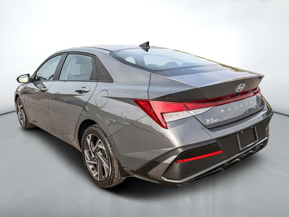 Hyundai Elantra ESSENTIAL 2.0L 2025 d&rsquo;occasion à vendre - 6