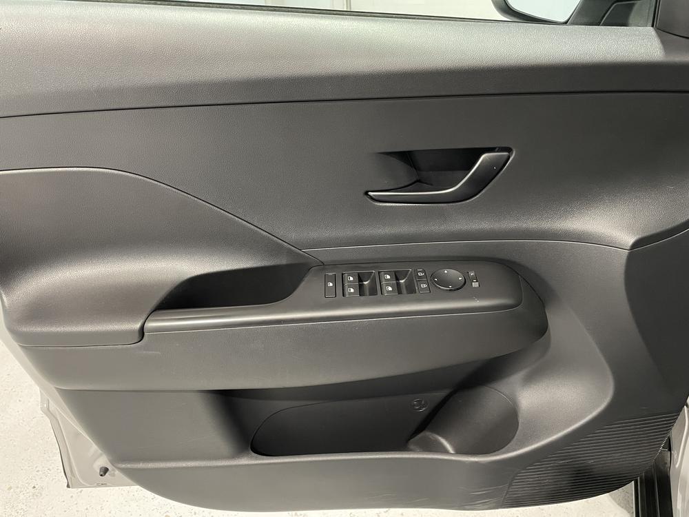 Hyundai Kona Preferred 2024 d&rsquo;occasion à vendre - 12