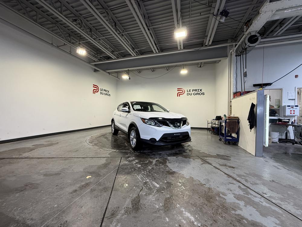 Nissan Qashqai S