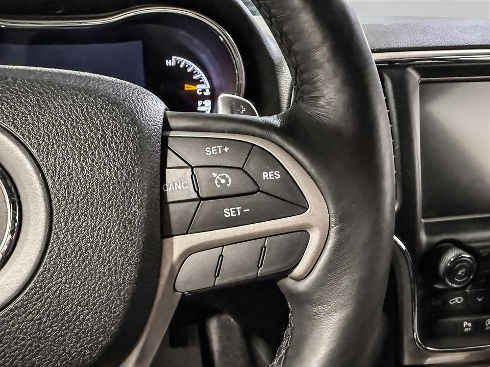 Jeep Grand Cherokee 2017 Argent usage à vendre Jeep Grand Cherokee 2017 Argent usage à vendre