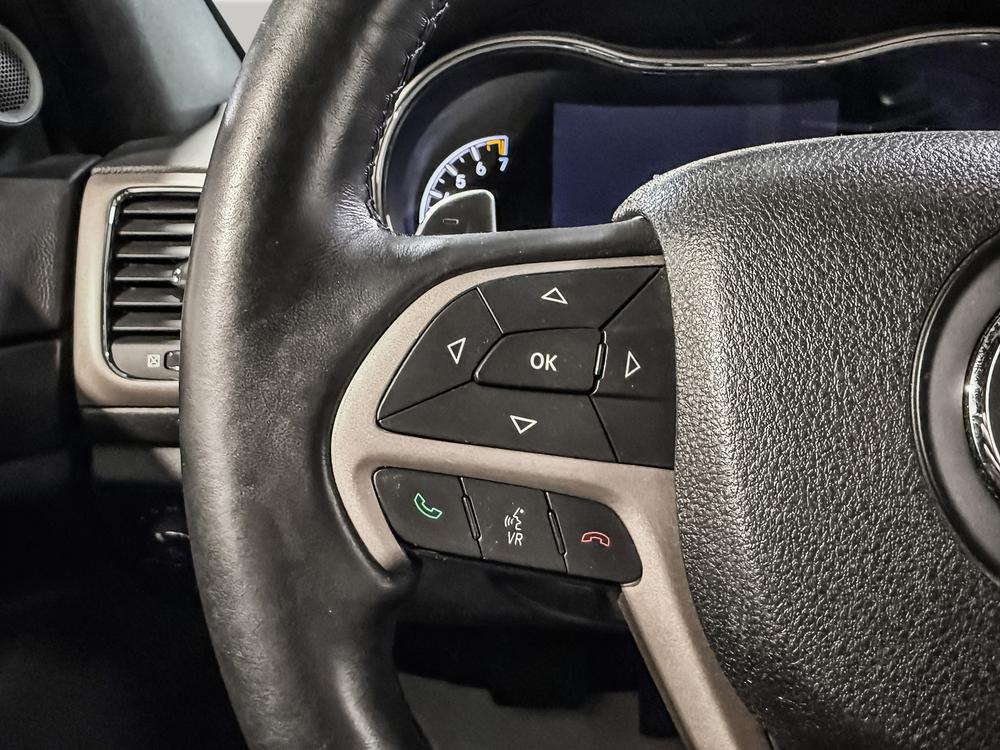 Jeep Grand Cherokee 2017 Argent usage à vendre Jeep Grand Cherokee 2017 Argent usage à vendre