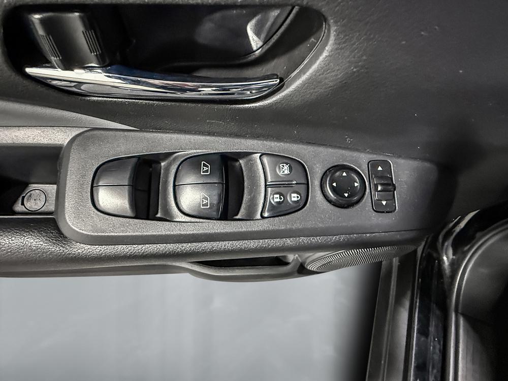 Nissan Kicks 2024 Noir usage à vendre Nissan Kicks 2024 Noir usage à vendre