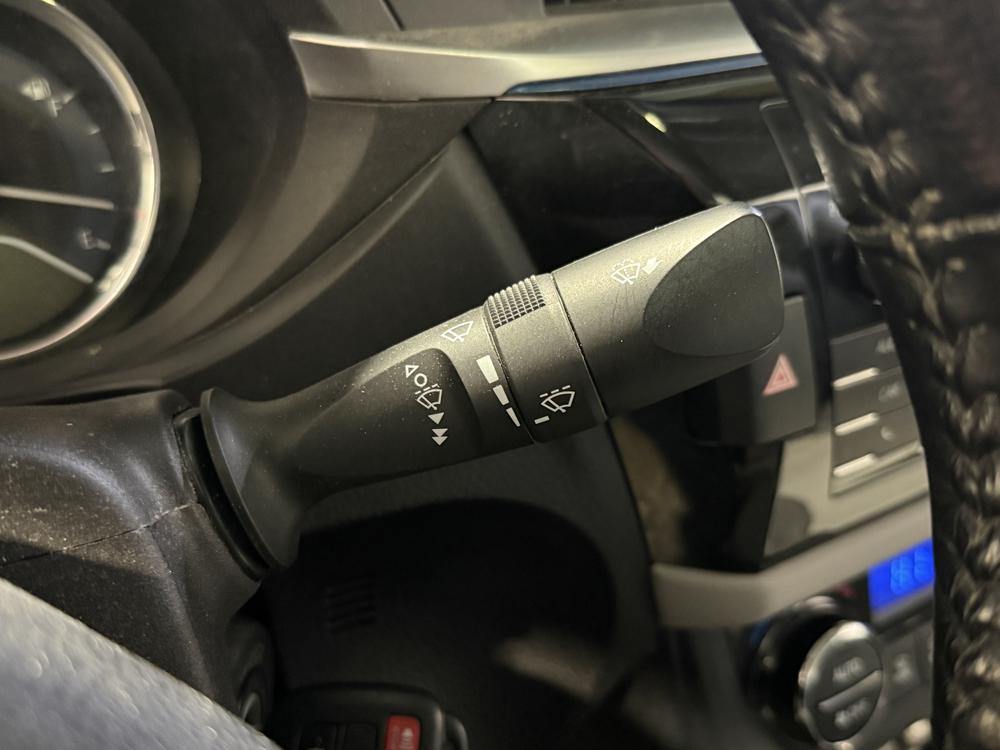 Toyota Corolla CE 2016 d&rsquo;occasion à vendre - 23