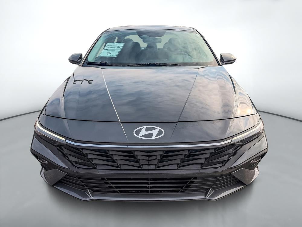Hyundai Elantra ESSENTIAL 2.0L 2025 d&rsquo;occasion à vendre - 2