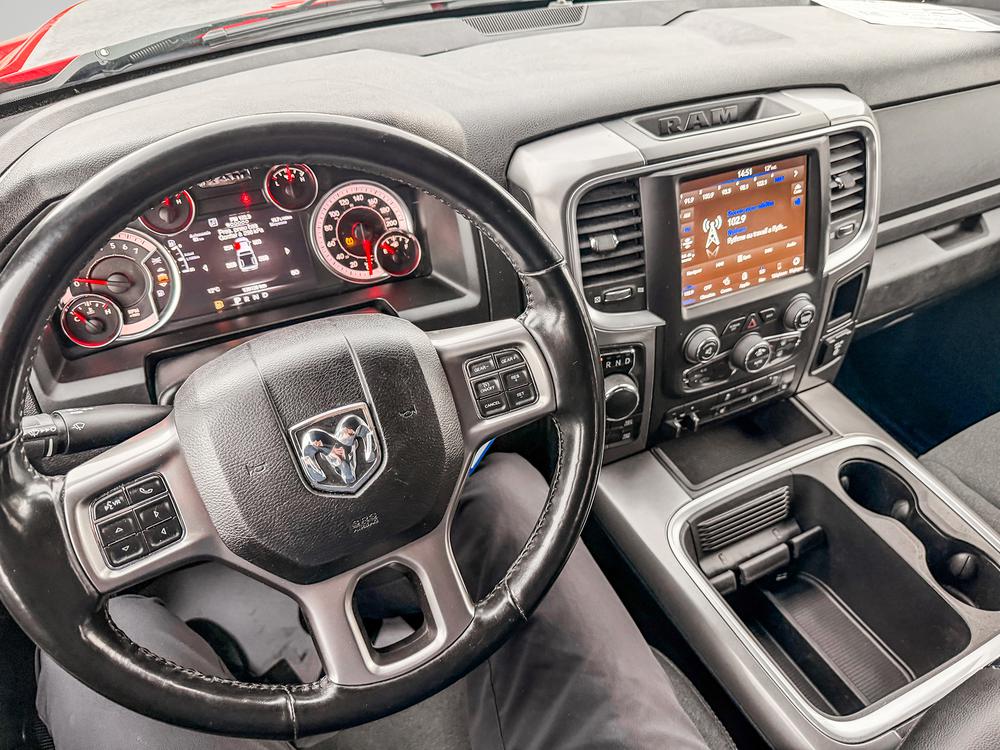 Ram 1500 Classic WARLOCK 2021 d&rsquo;occasion à vendre - 30
