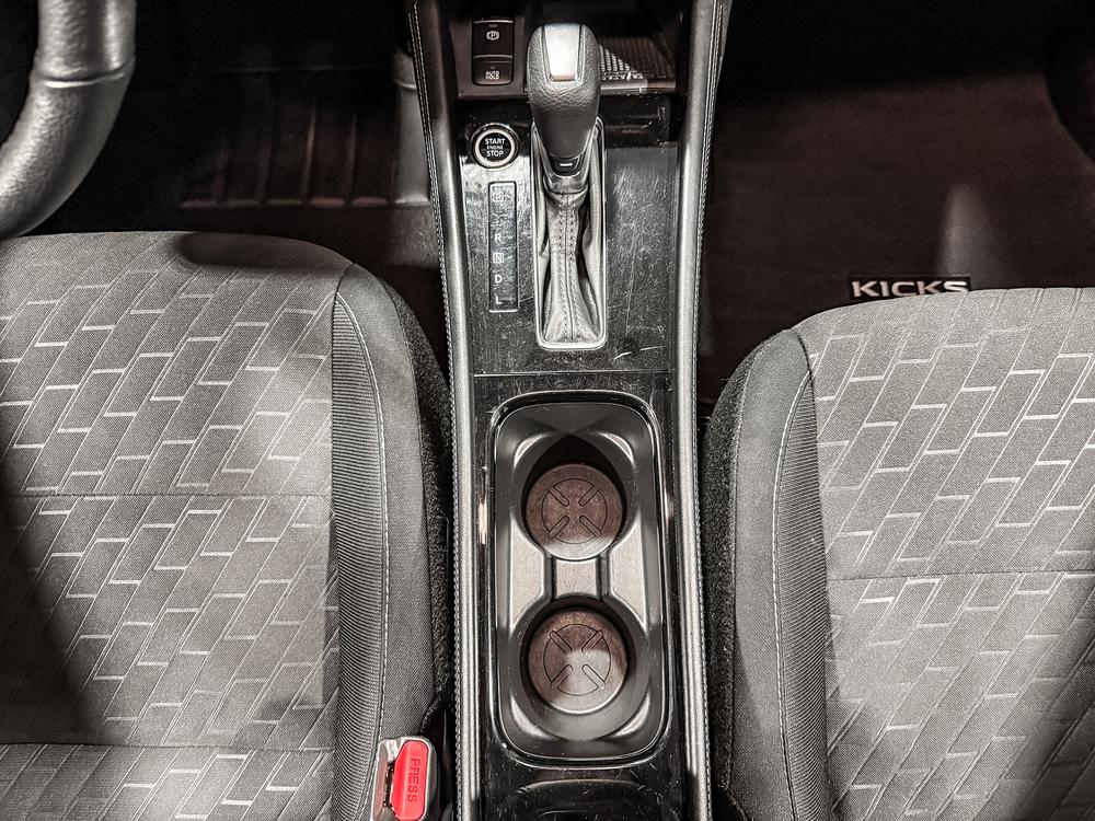 Nissan Kicks Play 2025 Blanc usage à vendre Nissan Kicks Play 2025 Blanc usage à vendre
