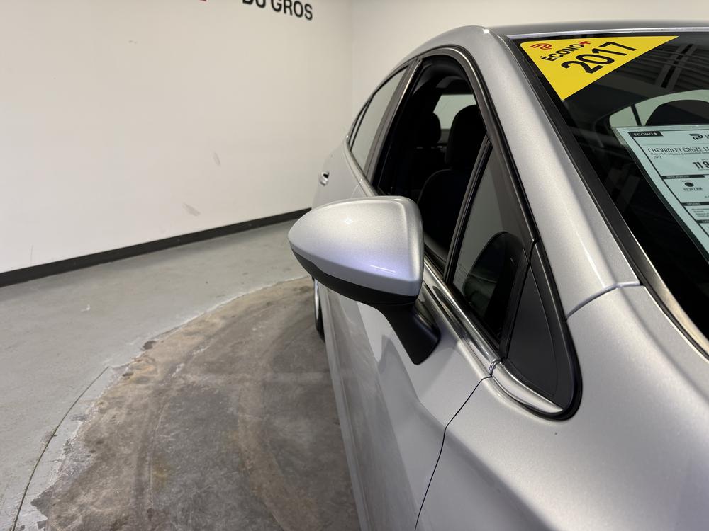 Chevrolet Cruze LT TURBO 2017 d&rsquo;occasion à vendre - 11