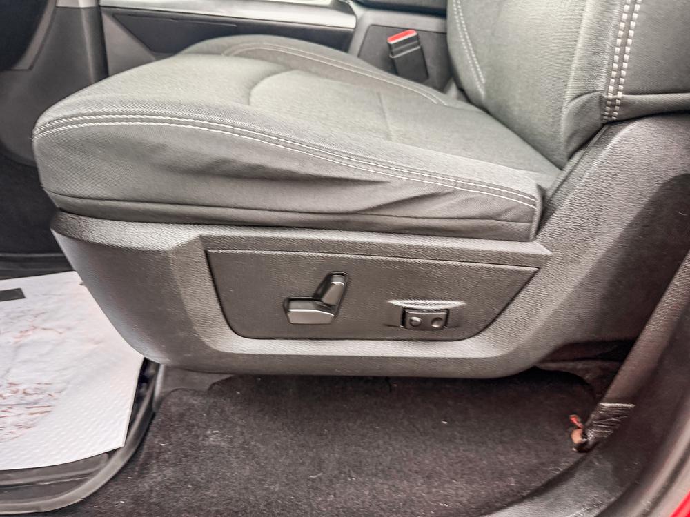 Ram 1500 Classic WARLOCK 2021 d&rsquo;occasion à vendre - 19