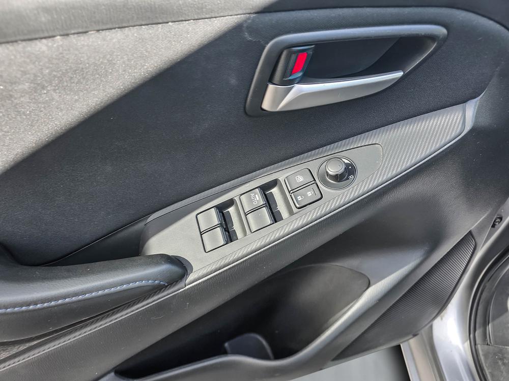 Toyota Yaris CE 2016 d&rsquo;occasion à vendre - 11