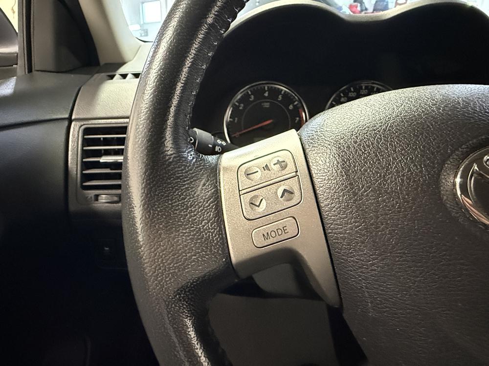 Toyota Corolla S 2012 d&rsquo;occasion à vendre - 19