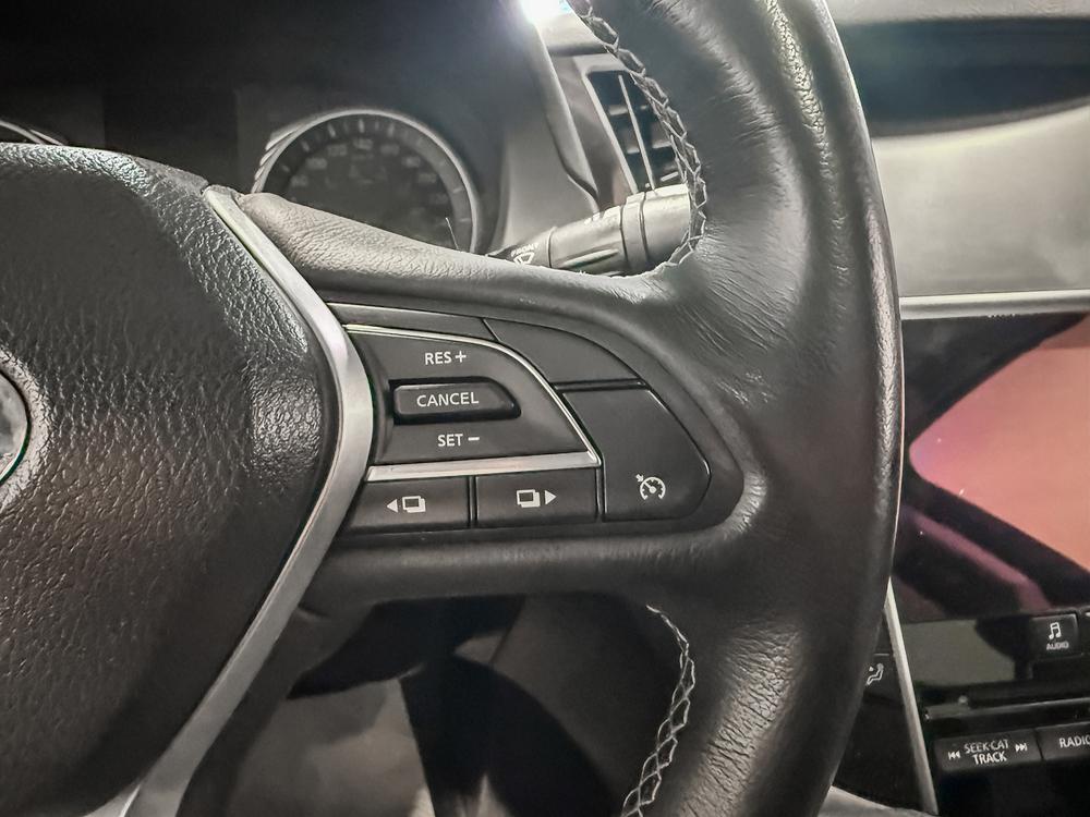 INFINITI Q50 LUXE 2018 d&rsquo;occasion à vendre - 21