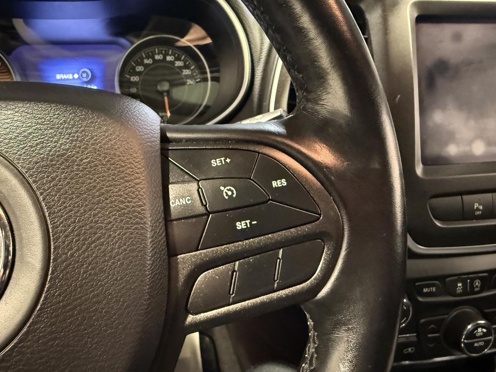 Jeep Cherokee Trailhawk 2021 d&rsquo;occasion à vendre - 22