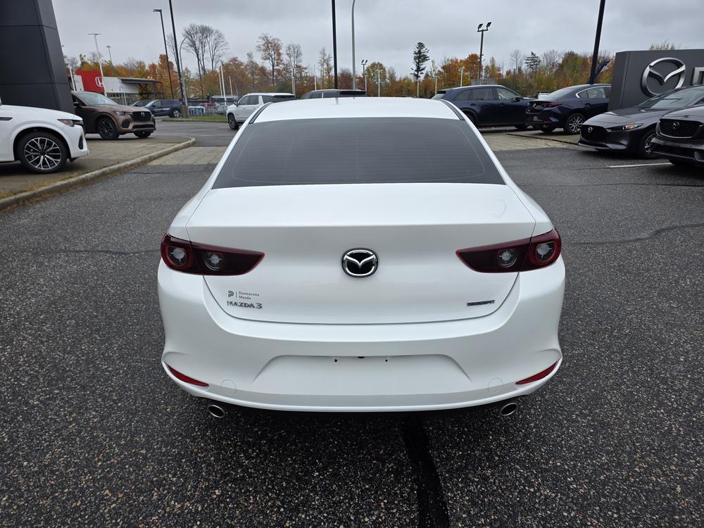Mazda Mazda3 GX 2024 d&rsquo;occasion à vendre - 8