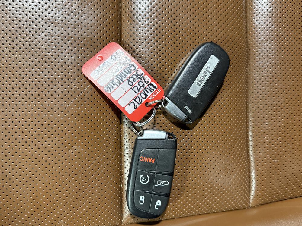 Jeep Grand Cherokee OVERLAND 2021 d&rsquo;occasion à vendre - 32