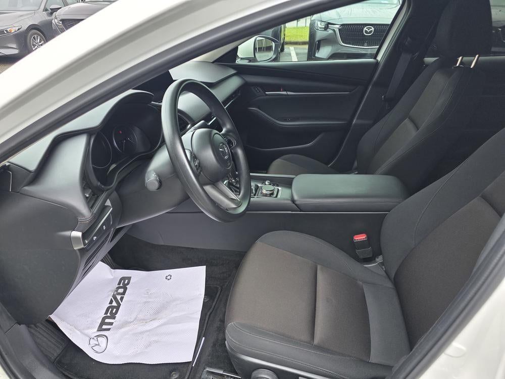 Mazda Mazda3 GX 2024 d&rsquo;occasion à vendre - 14