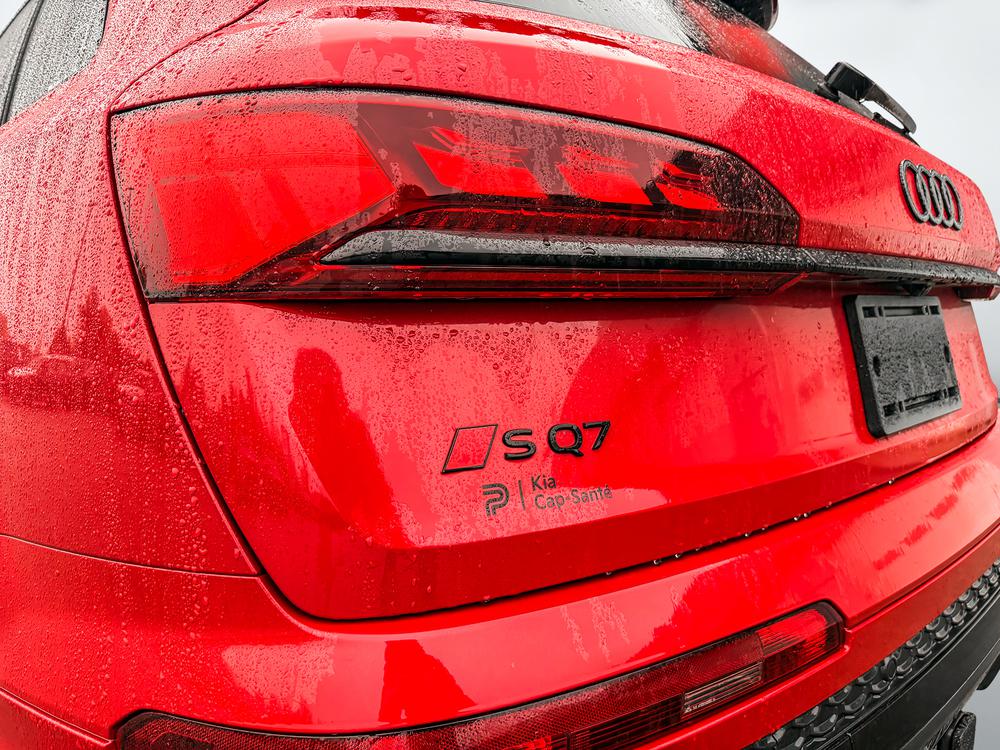 Audi SQ7 2026 Rouge usage à vendre Audi SQ7 2026 Rouge usage à vendre