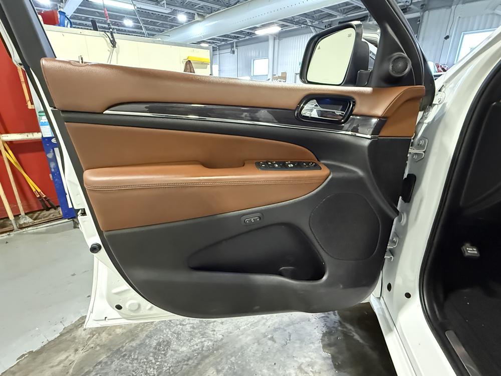 Jeep Grand Cherokee OVERLAND 2021 d&rsquo;occasion à vendre - 14