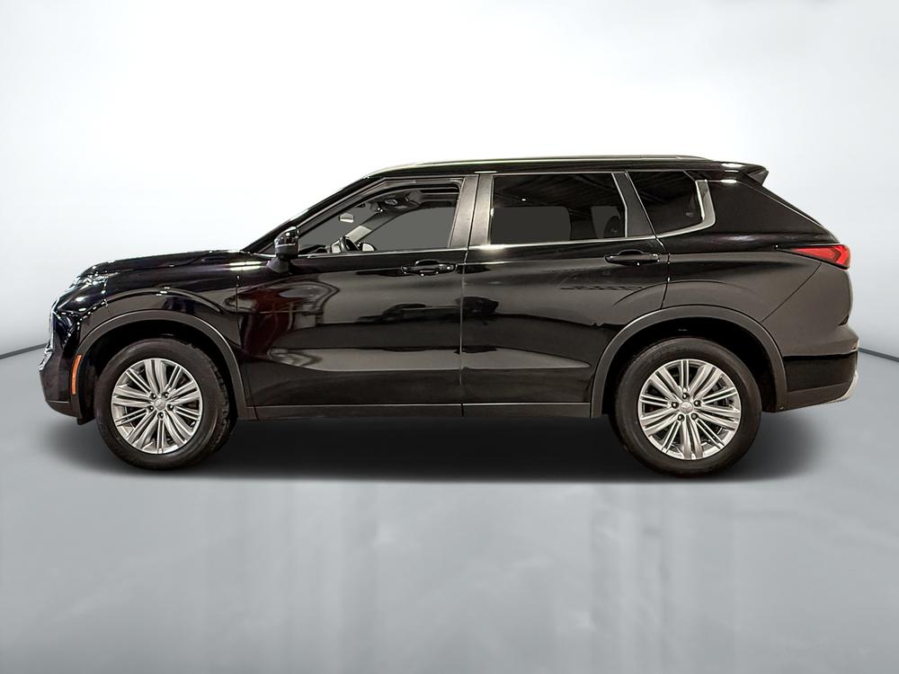Mitsubishi Outlander 2023 Noir usage à vendre Mitsubishi Outlander 2023 Noir usage à vendre