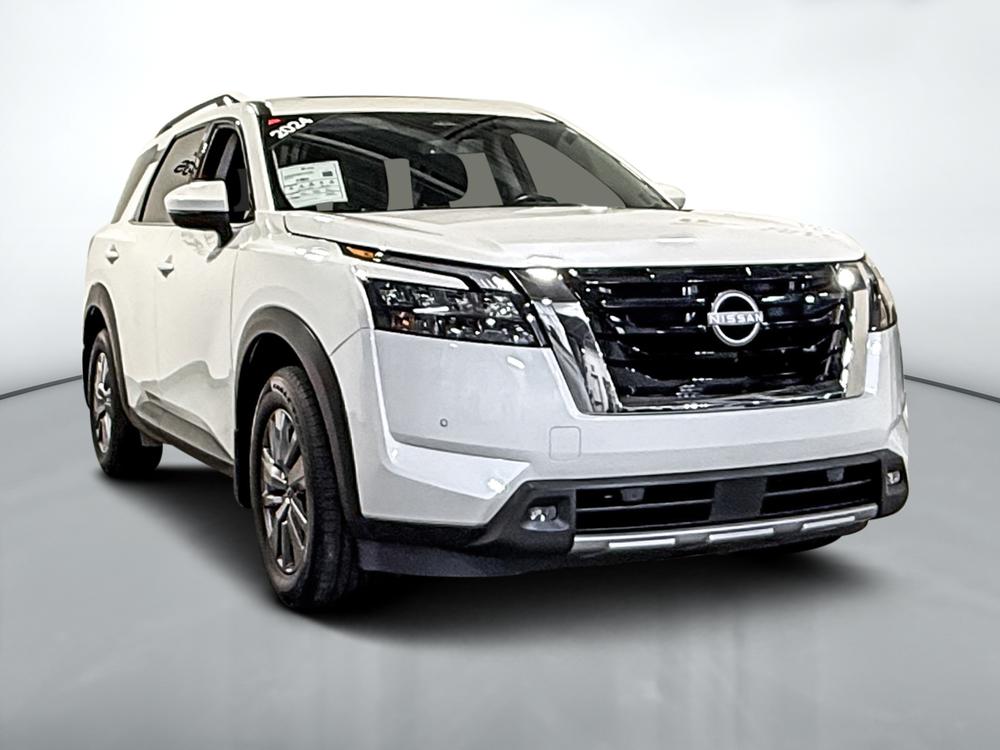 Nissan Pathfinder SV AWD