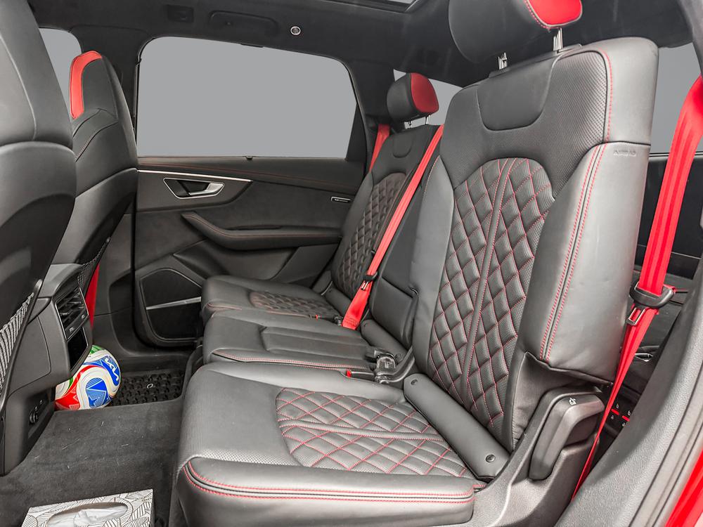Audi SQ7 2026 Rouge usage à vendre Audi SQ7 2026 Rouge usage à vendre