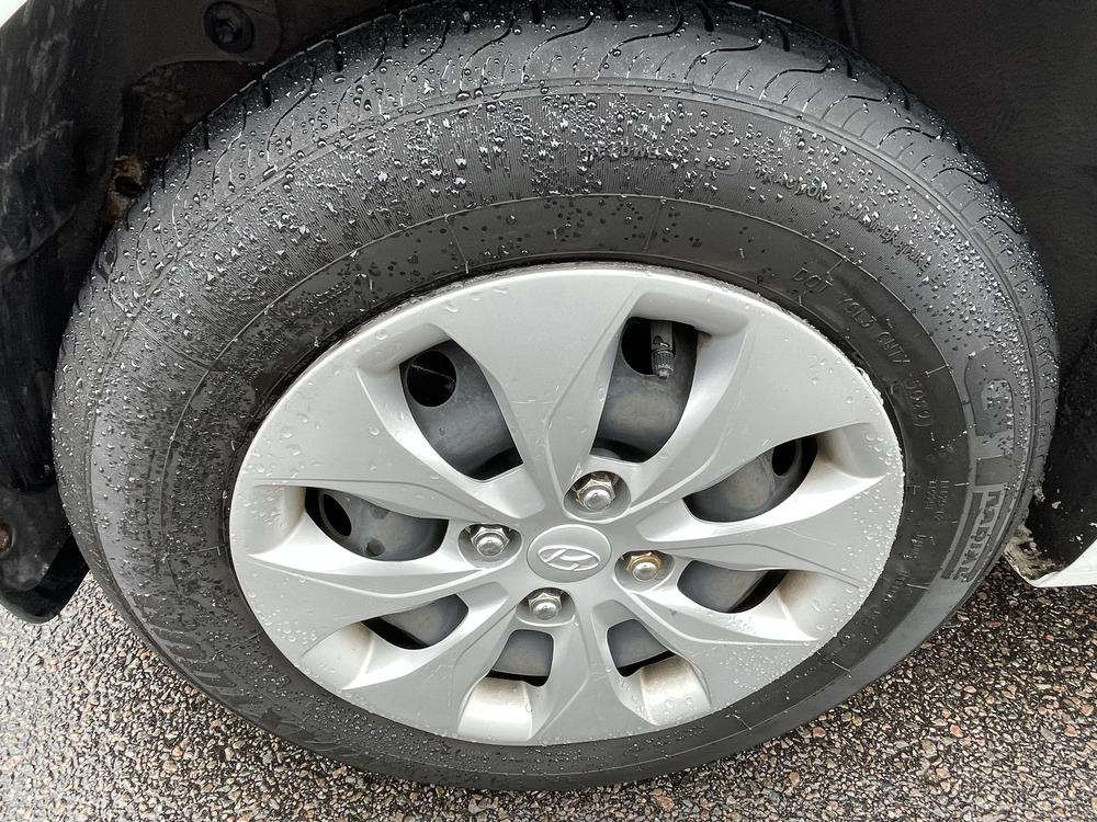 Hyundai Accent GL 2016 d&rsquo;occasion à vendre - 9