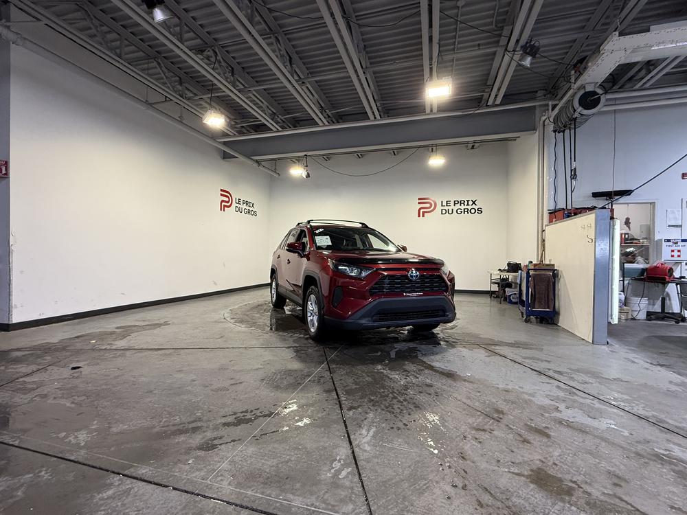 Toyota RAV4 LE
