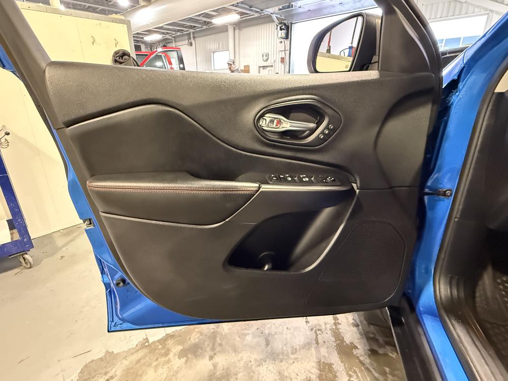 Jeep Cherokee Trailhawk 2021 d&rsquo;occasion à vendre - 14