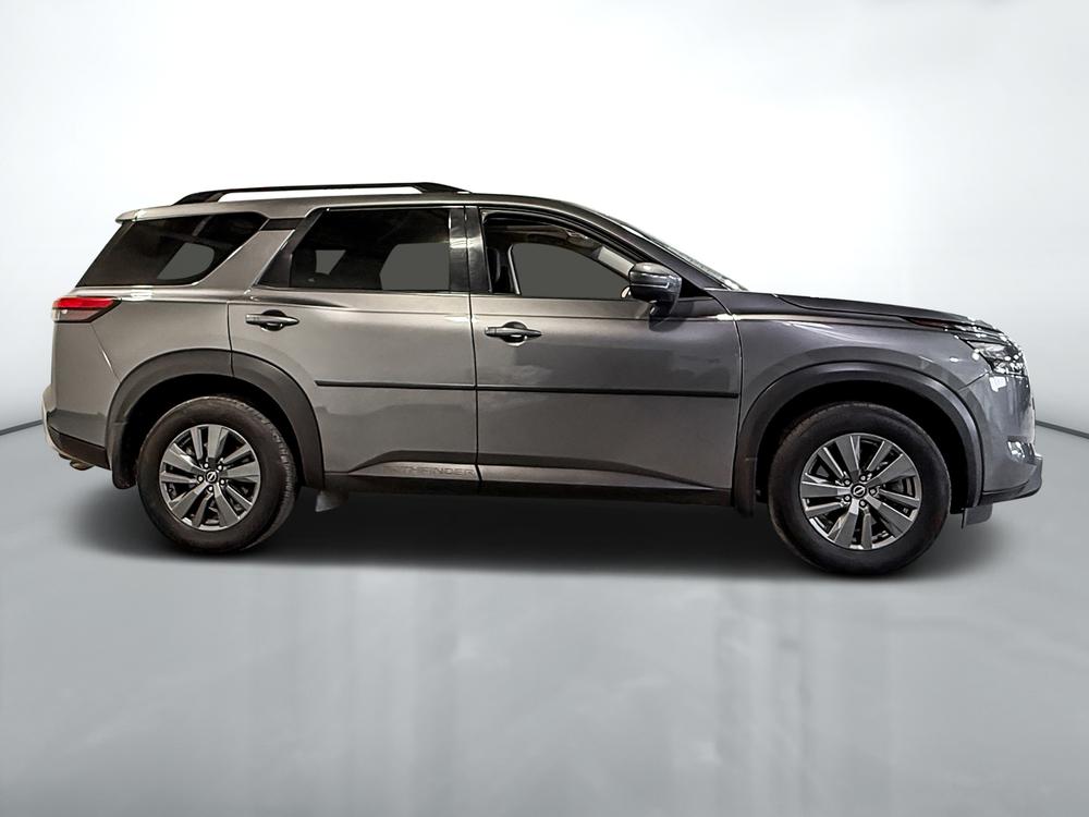 Nissan Pathfinder 2024 Gris usage à vendre Nissan Pathfinder 2024 Gris usage à vendre