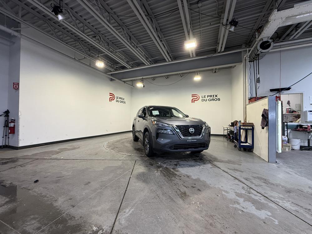 Nissan Rogue S