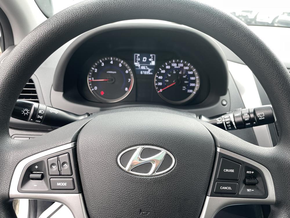 Hyundai Accent GL 2016 d&rsquo;occasion à vendre - 23
