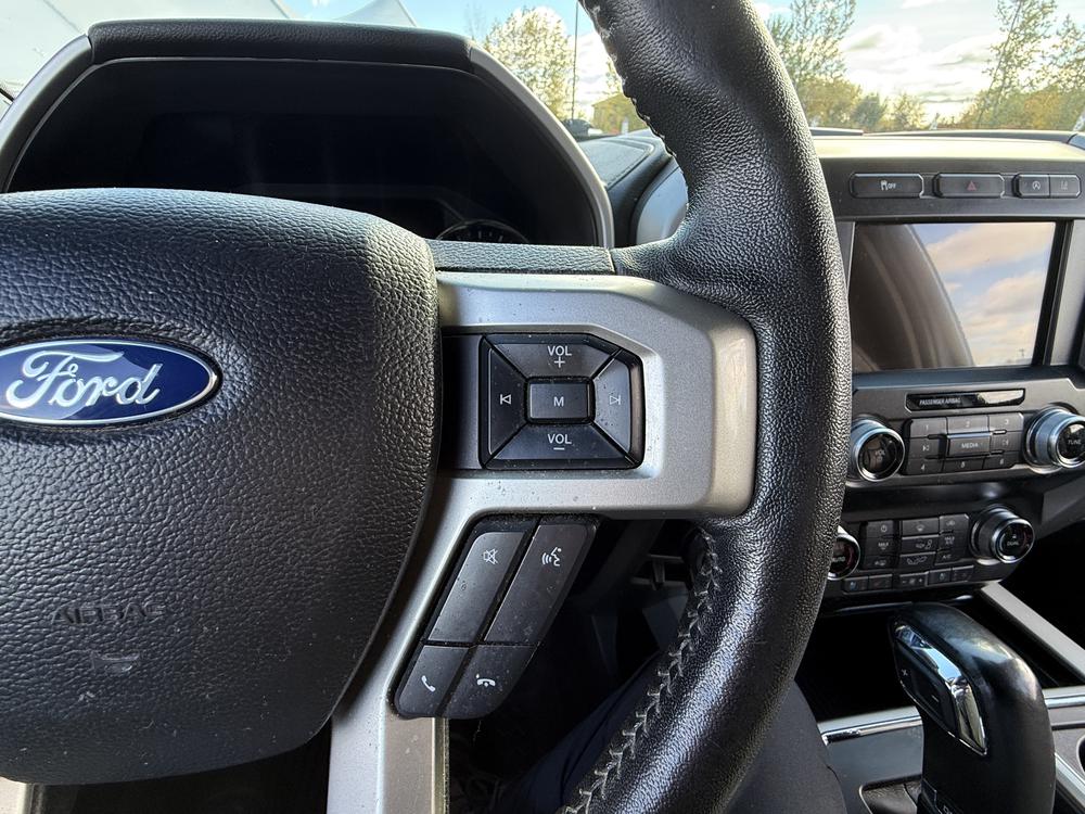 Ford F-150 LARIAT 2020 d&rsquo;occasion à vendre - 21