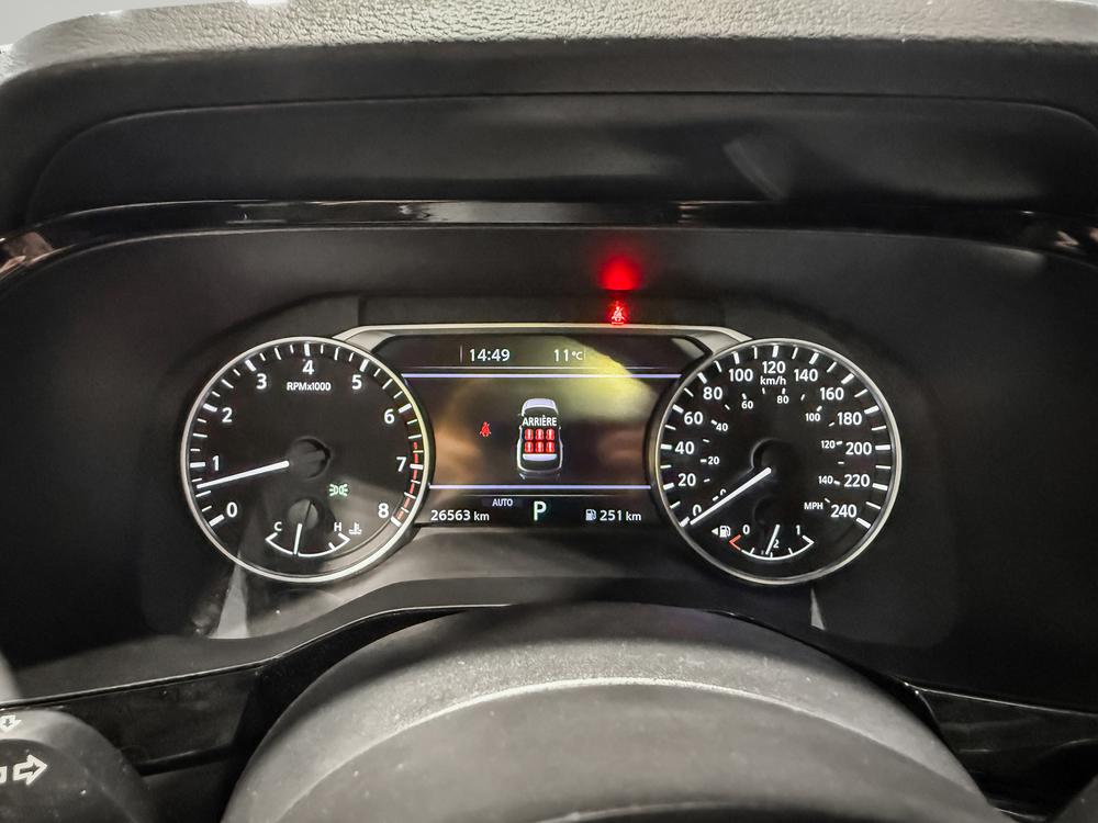 Nissan Pathfinder 2024 Gris usage à vendre Nissan Pathfinder 2024 Gris usage à vendre
