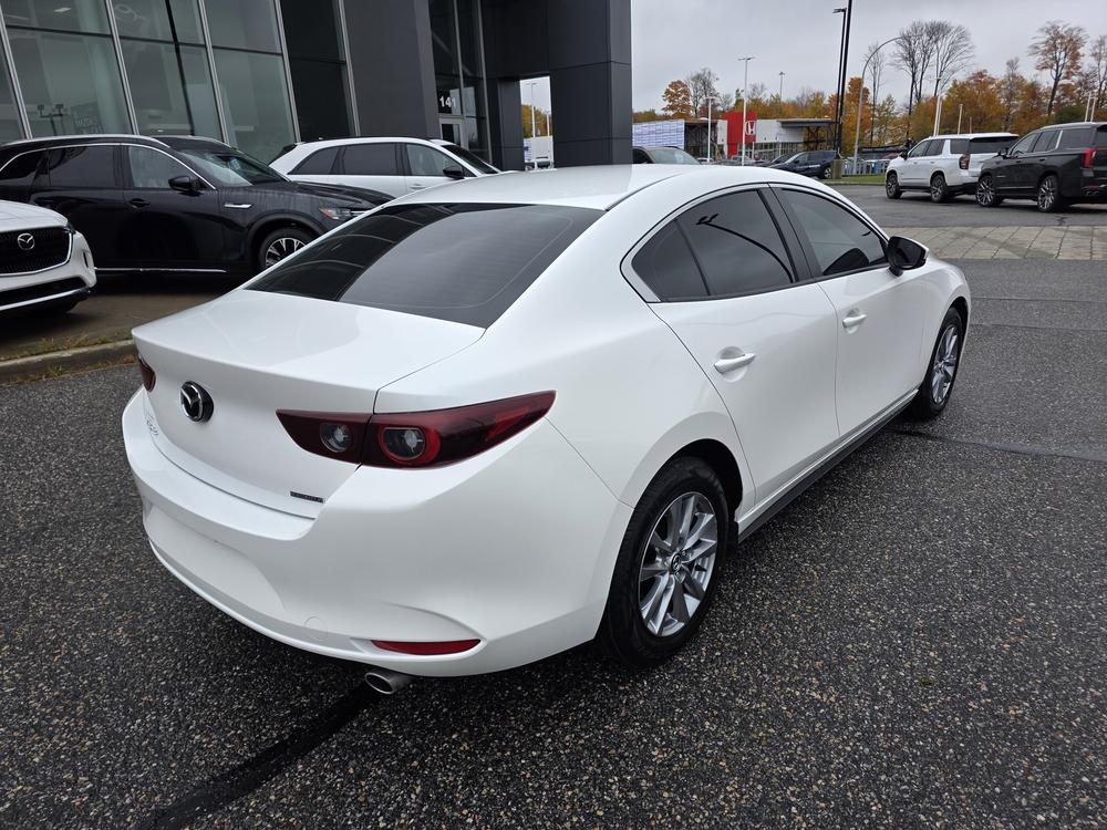 Mazda Mazda3 GX 2024 d&rsquo;occasion à vendre - 7