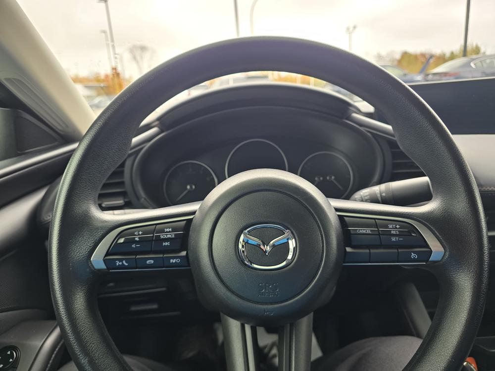 Mazda Mazda3 GX 2024 d&rsquo;occasion à vendre - 17