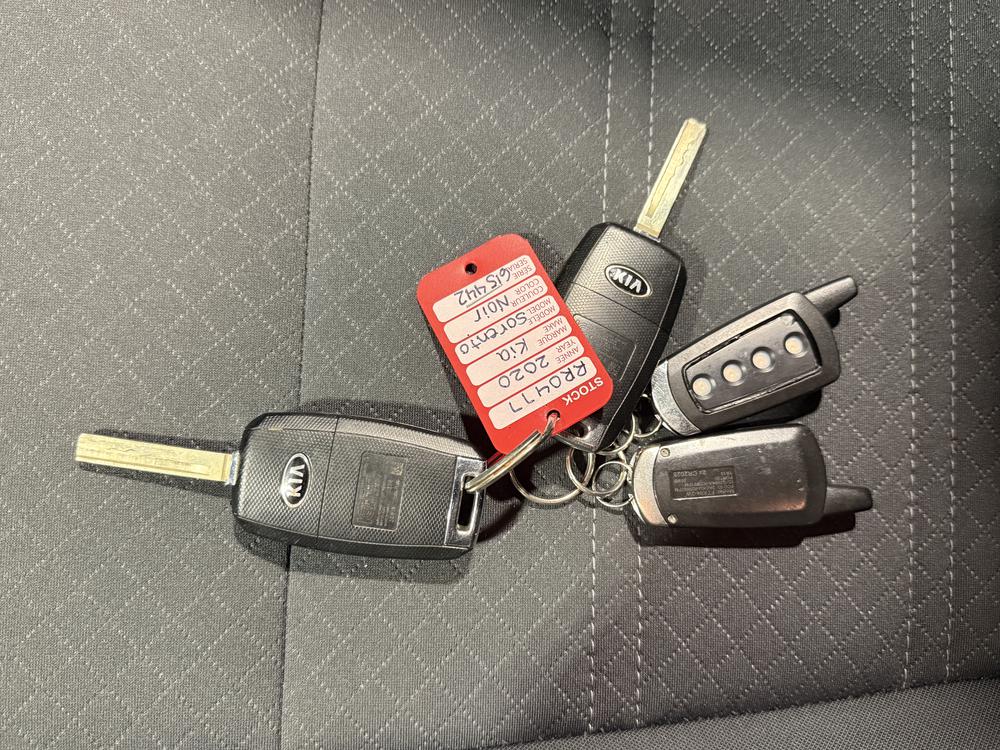 Kia Sorento LX 2020 d&rsquo;occasion à vendre - 32