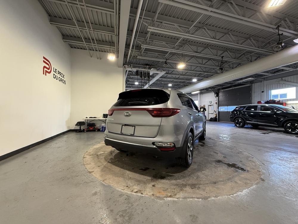 Kia Sportage LX 2021 d&rsquo;occasion à vendre - 3