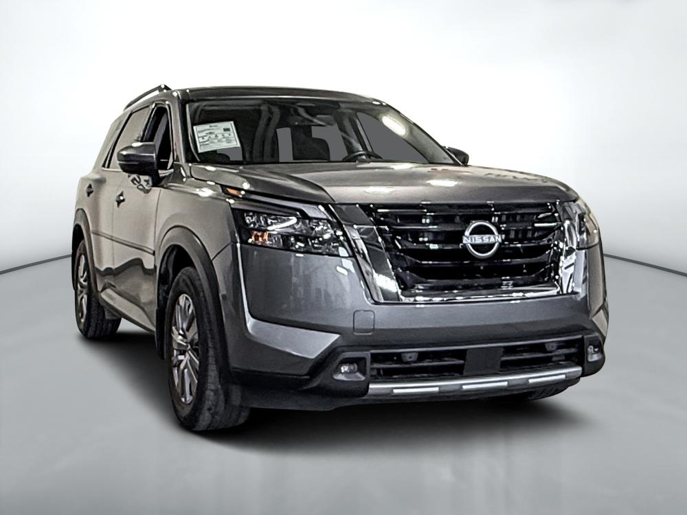 Nissan Pathfinder 2024 Automatique usage à vendre