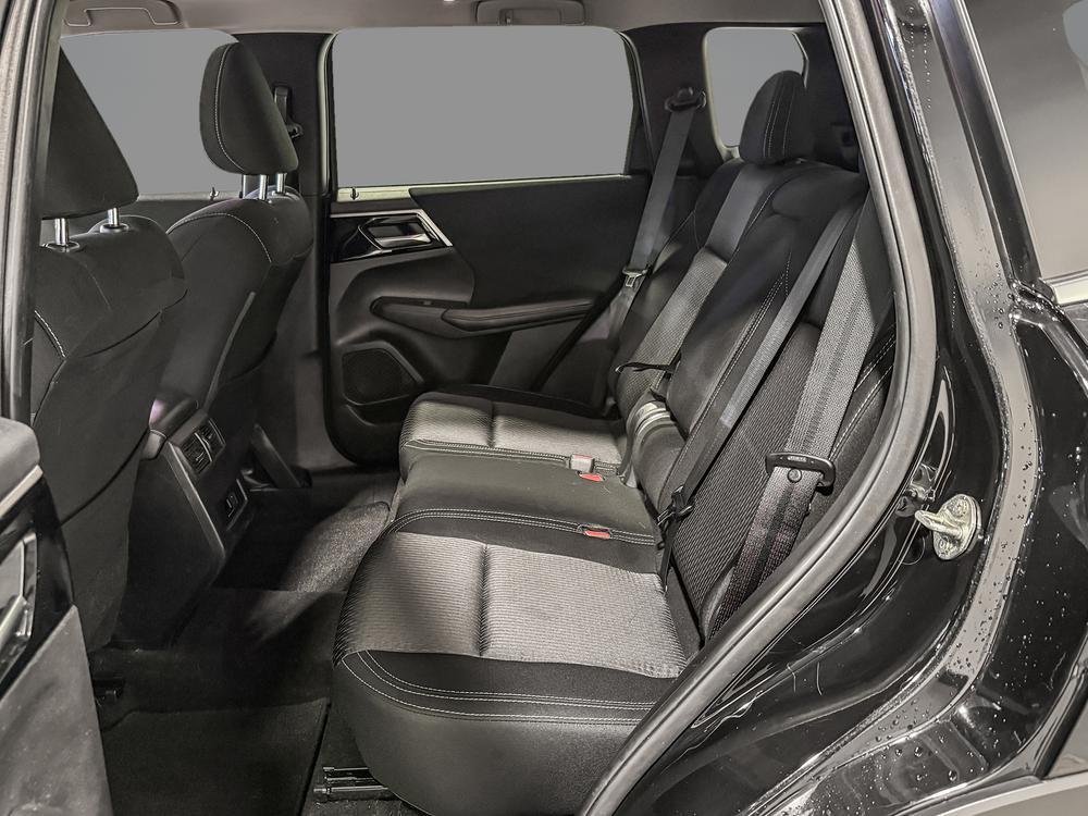 Mitsubishi Outlander 2023 Noir usage à vendre Mitsubishi Outlander 2023 Noir usage à vendre