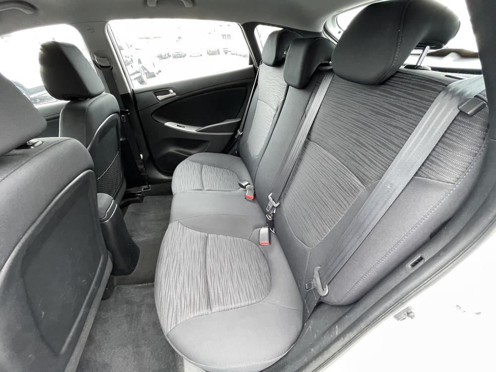 Hyundai Accent GL 2016 d&rsquo;occasion à vendre - 24