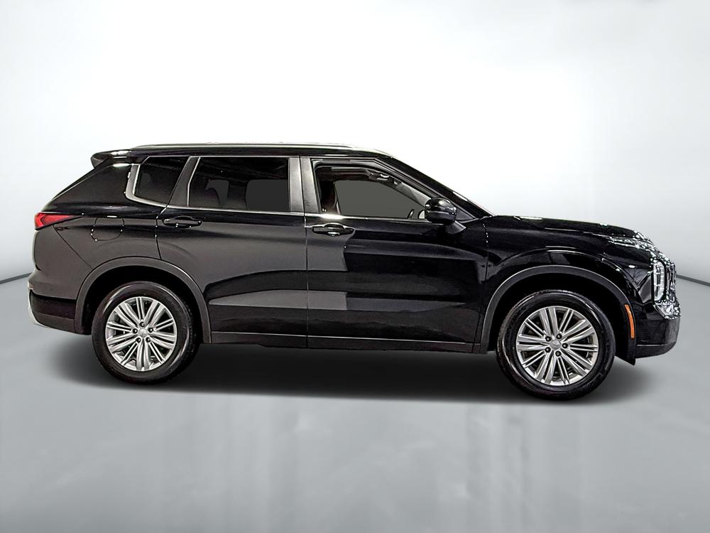 Mitsubishi Outlander 2023 Noir usage à vendre Mitsubishi Outlander 2023 Noir usage à vendre
